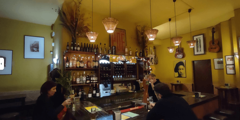 Bar Poë